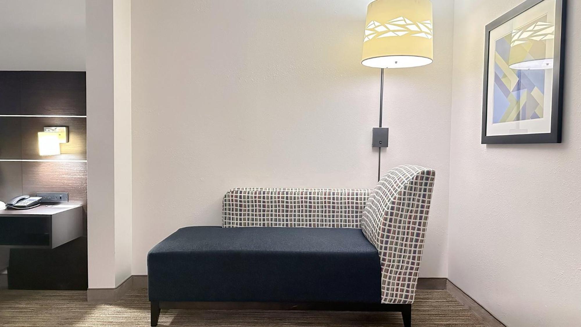 Holiday Inn Express & Suites - Prospect Heights By Ihg Dış mekan fotoğraf